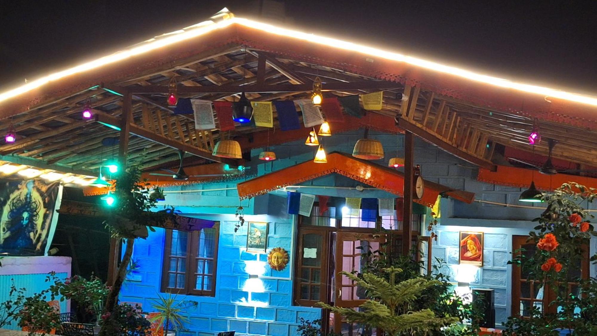 Tathastu Bir -Homestay ,Dorm,Hostel المظهر الخارجي الصورة