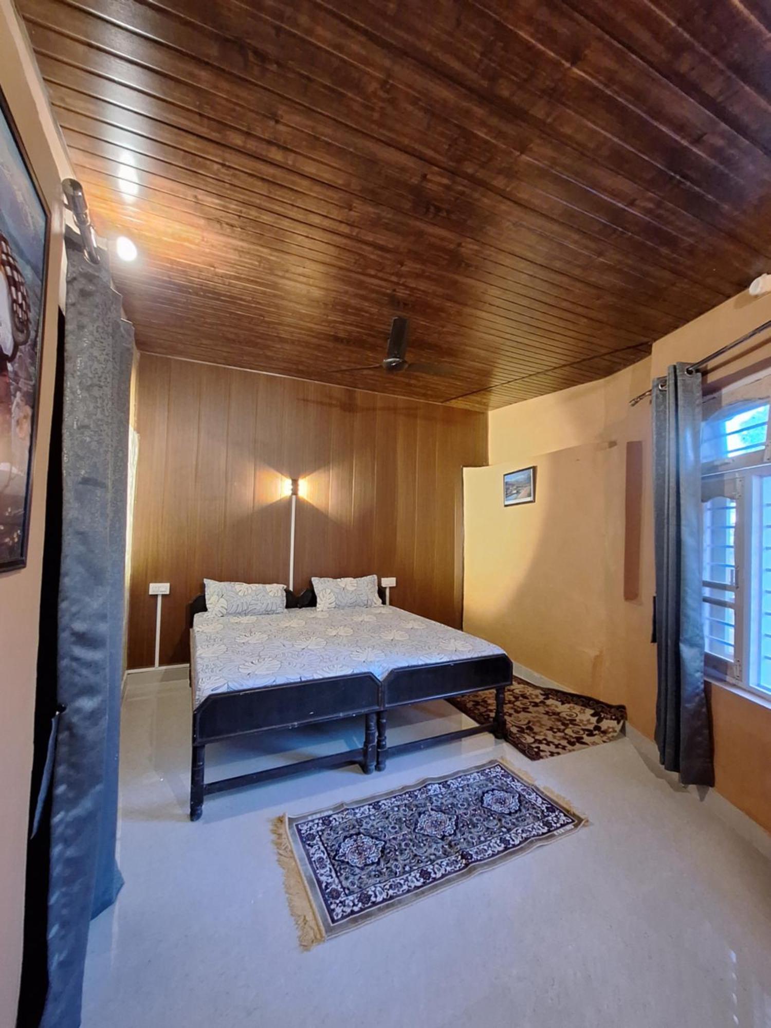 Tathastu Bir -Homestay ,Dorm,Hostel المظهر الخارجي الصورة