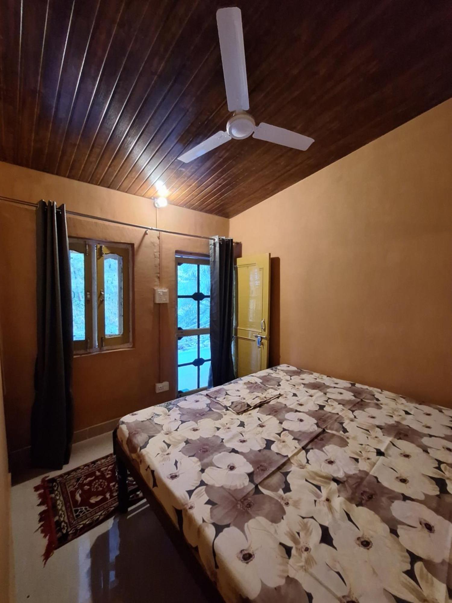 Tathastu Bir -Homestay ,Dorm,Hostel المظهر الخارجي الصورة
