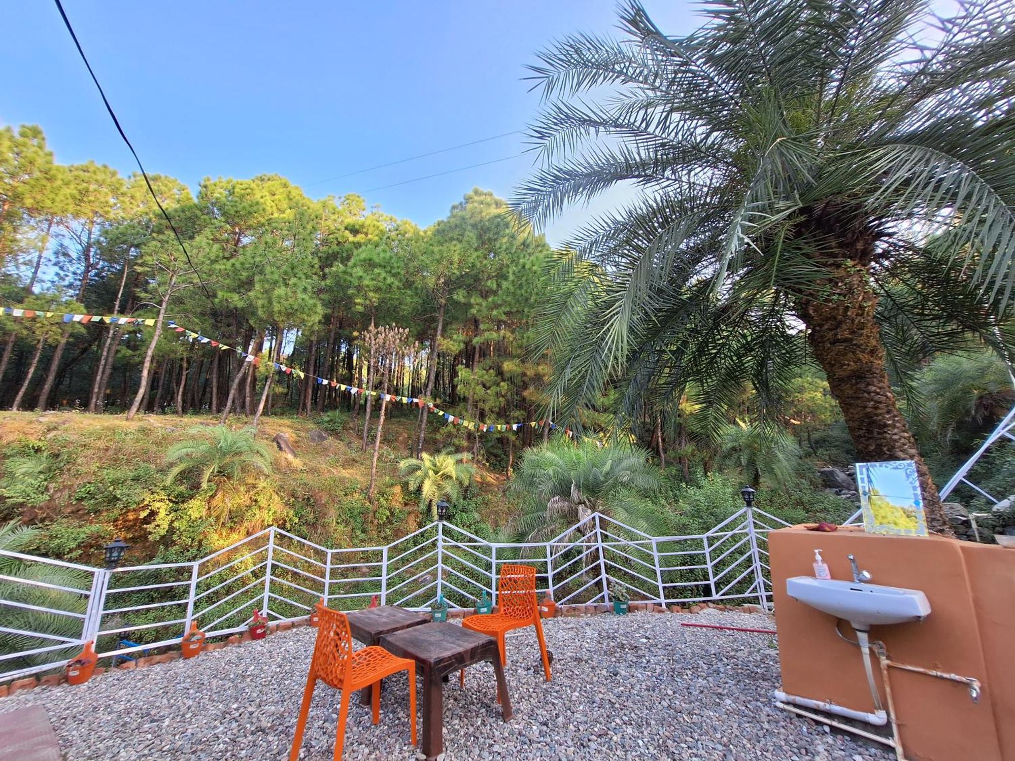 Tathastu Bir -Homestay ,Dorm,Hostel المظهر الخارجي الصورة
