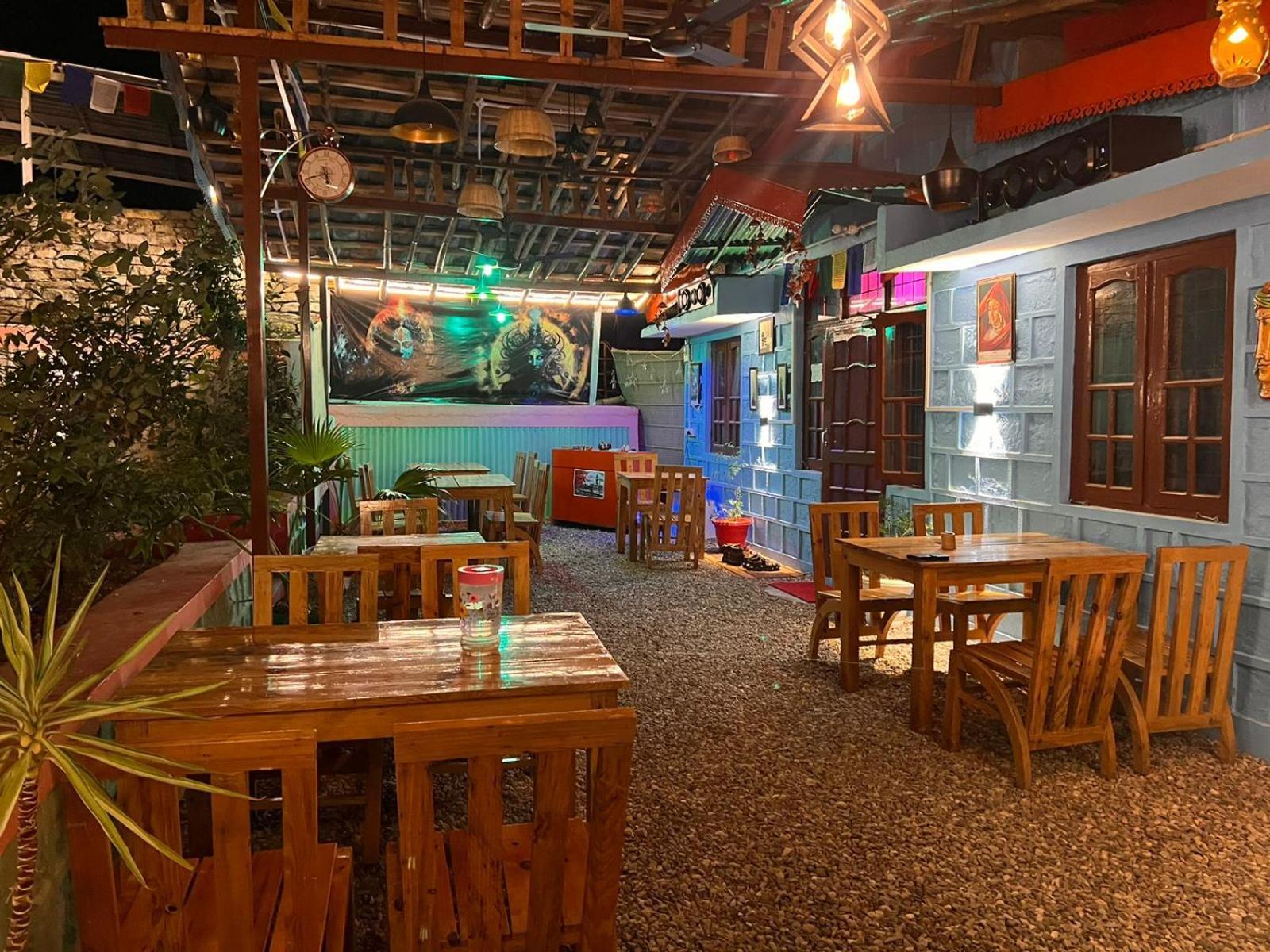 Tathastu Bir -Homestay ,Dorm,Hostel المظهر الخارجي الصورة