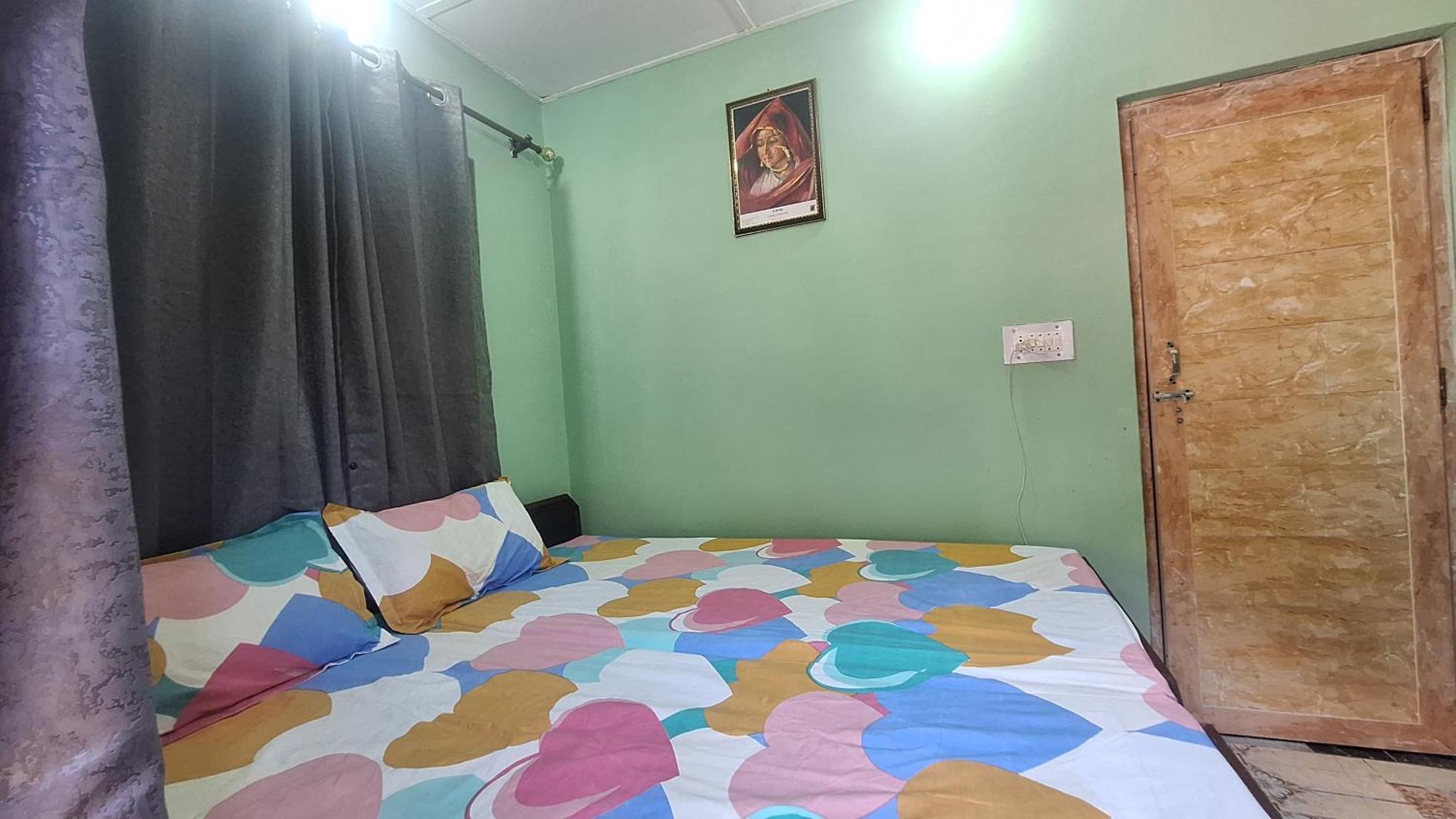 Tathastu Bir -Homestay ,Dorm,Hostel المظهر الخارجي الصورة